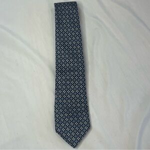 Hugo Boss Neck Tie 100% Silk Italy Navy Blue  White Floral Print